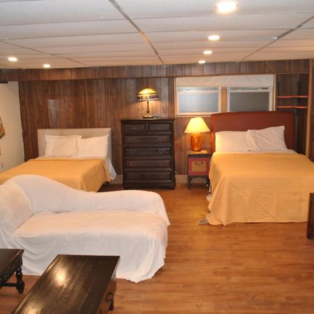 Ewr Airport Multilevel Guest House Room With 2-3 Beds Ньюарк Екстер'єр фото