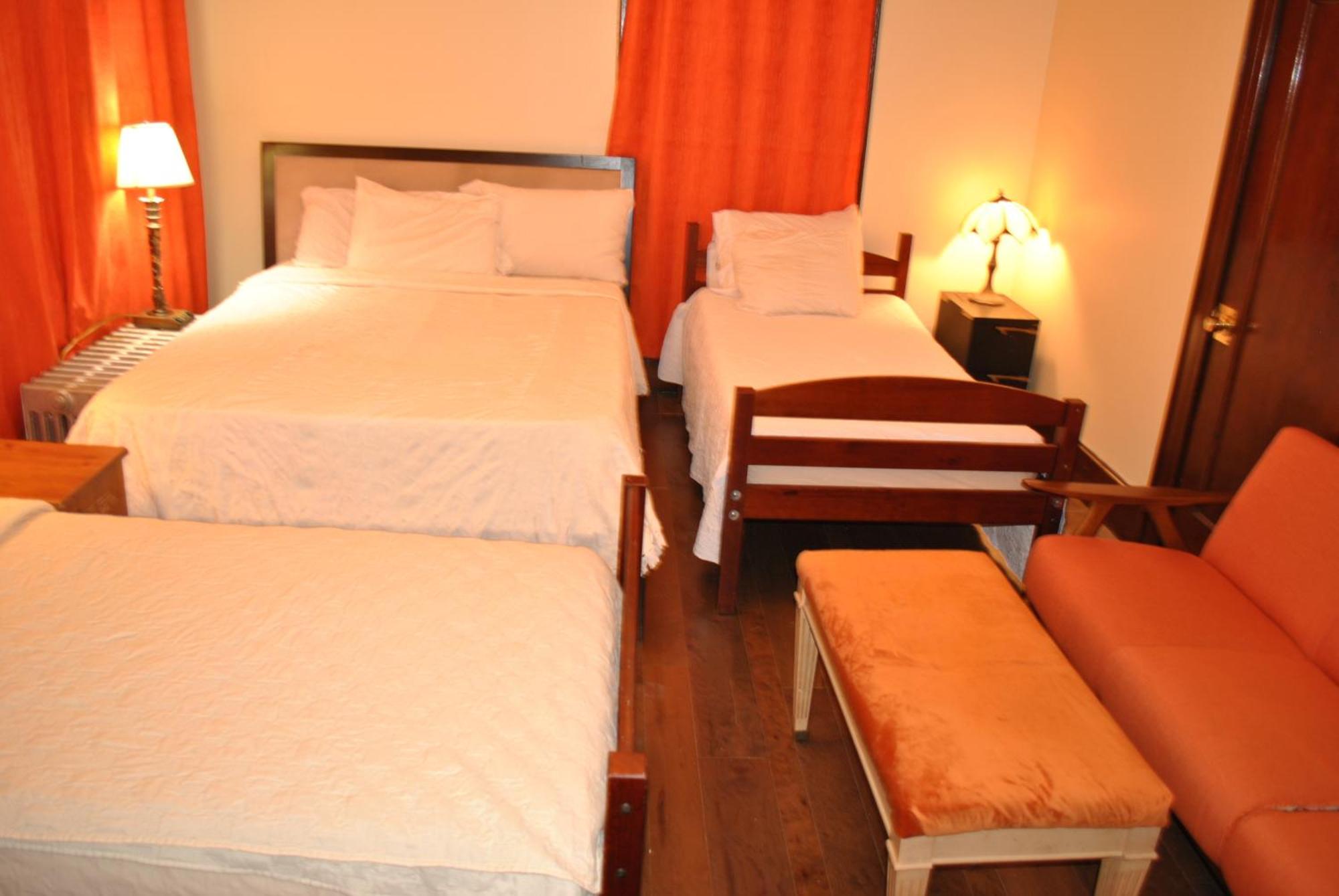 Ewr Airport Multilevel Guest House Room With 2-3 Beds Ньюарк Екстер'єр фото