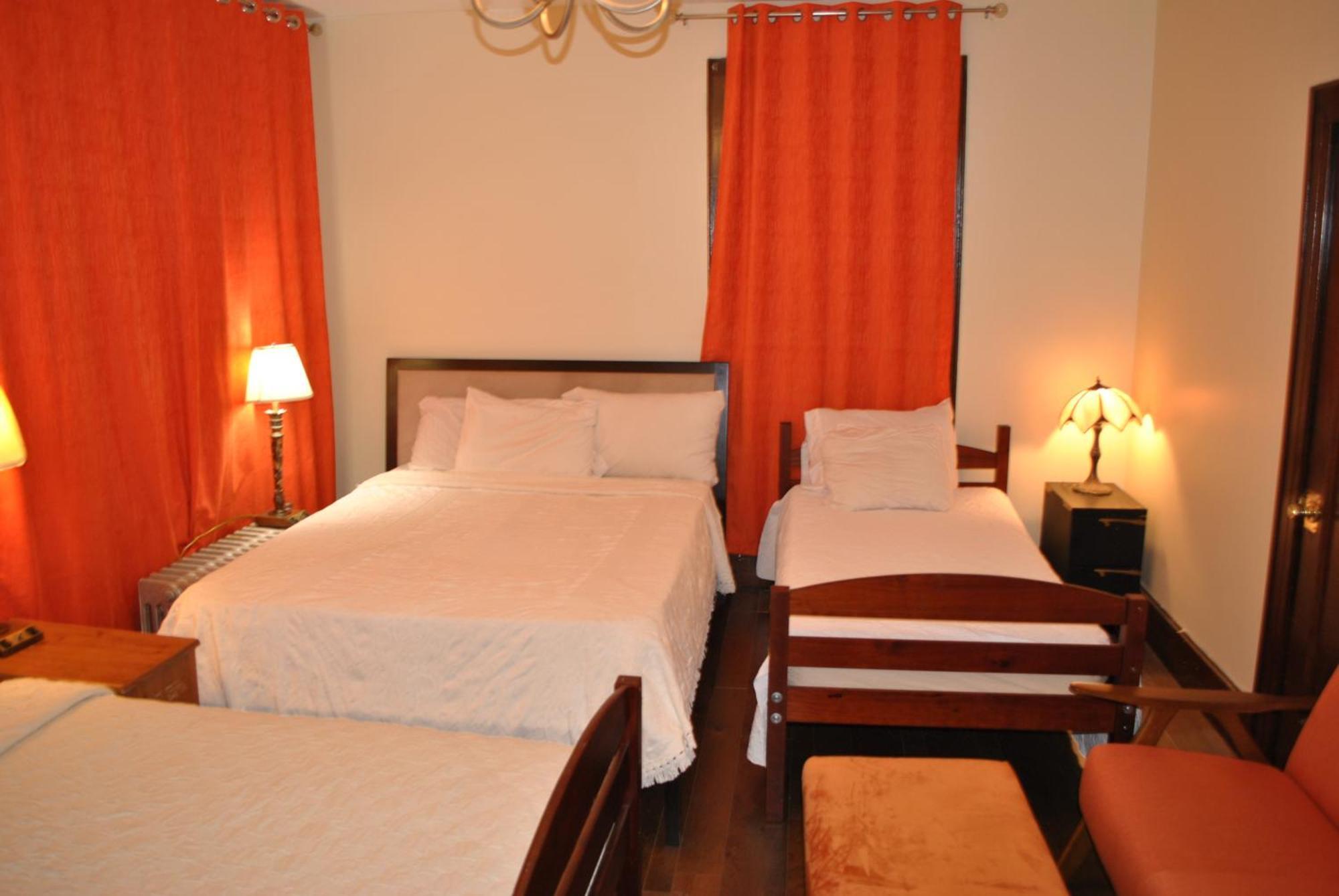Ewr Airport Multilevel Guest House Room With 2-3 Beds Ньюарк Екстер'єр фото